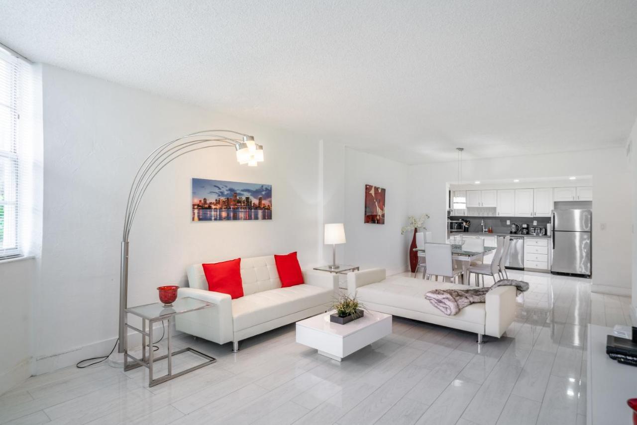 Luxury Miami Condos ไมอามีบีช ภายนอก รูปภาพ