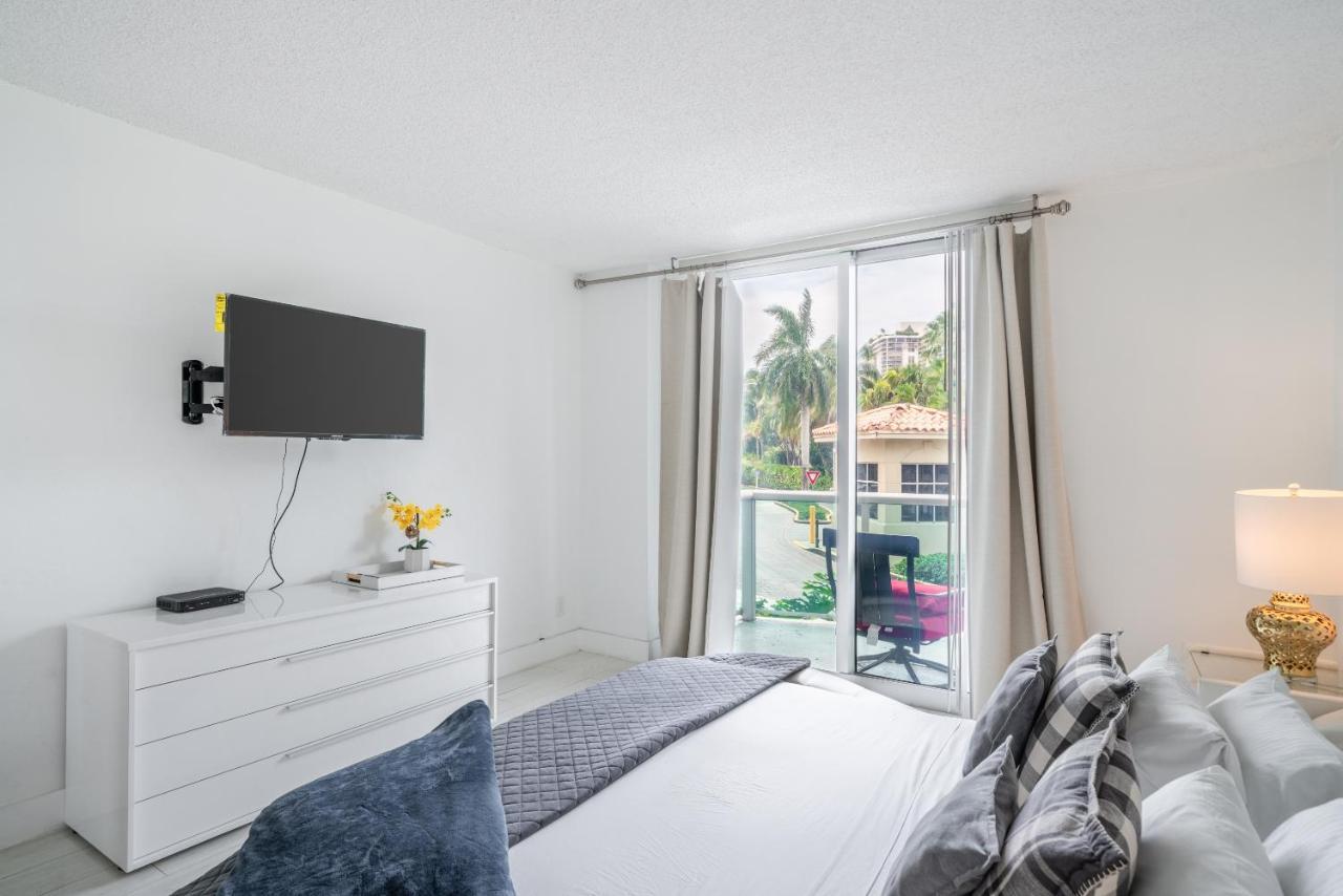 Luxury Miami Condos ไมอามีบีช ภายนอก รูปภาพ