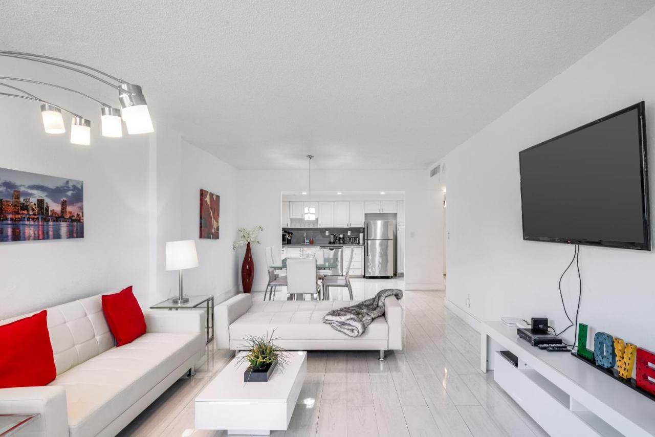 Luxury Miami Condos ไมอามีบีช ภายนอก รูปภาพ