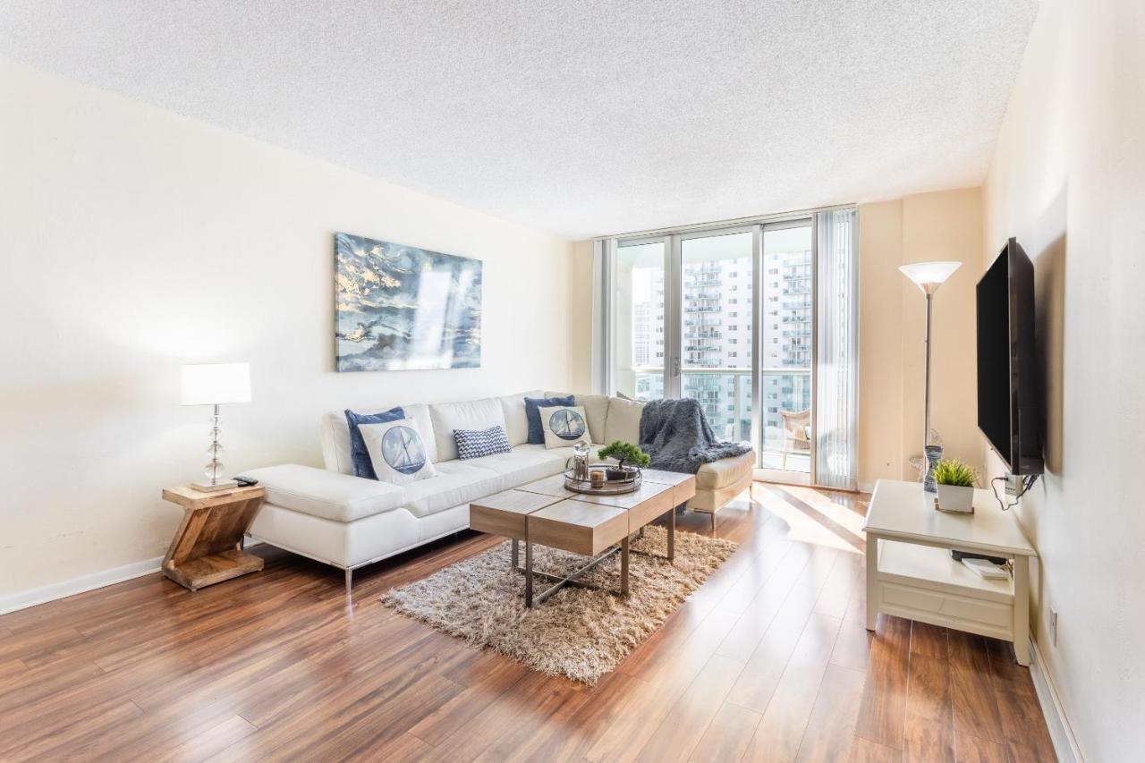 Luxury Miami Condos ไมอามีบีช ภายนอก รูปภาพ