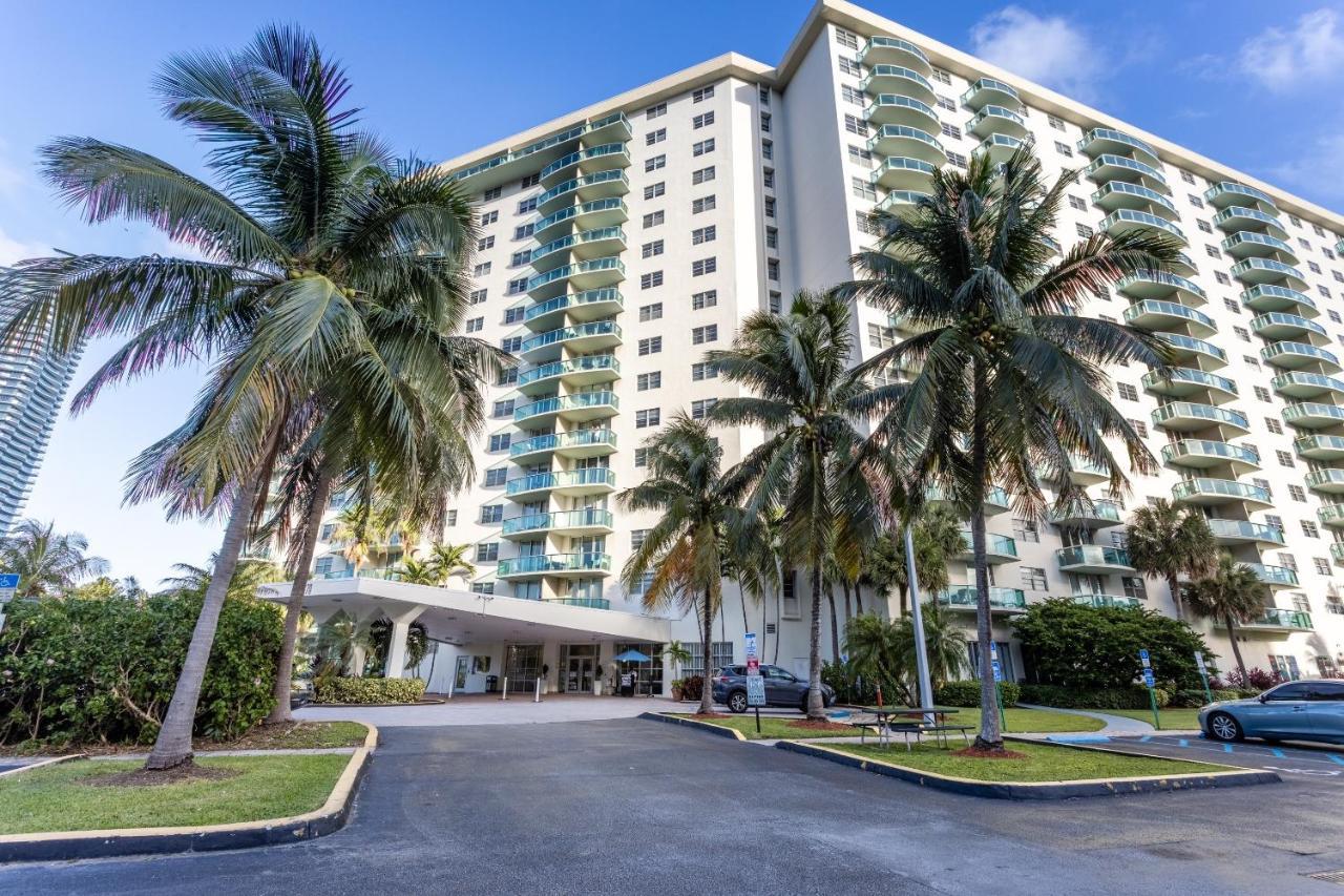 Luxury Miami Condos ไมอามีบีช ภายนอก รูปภาพ