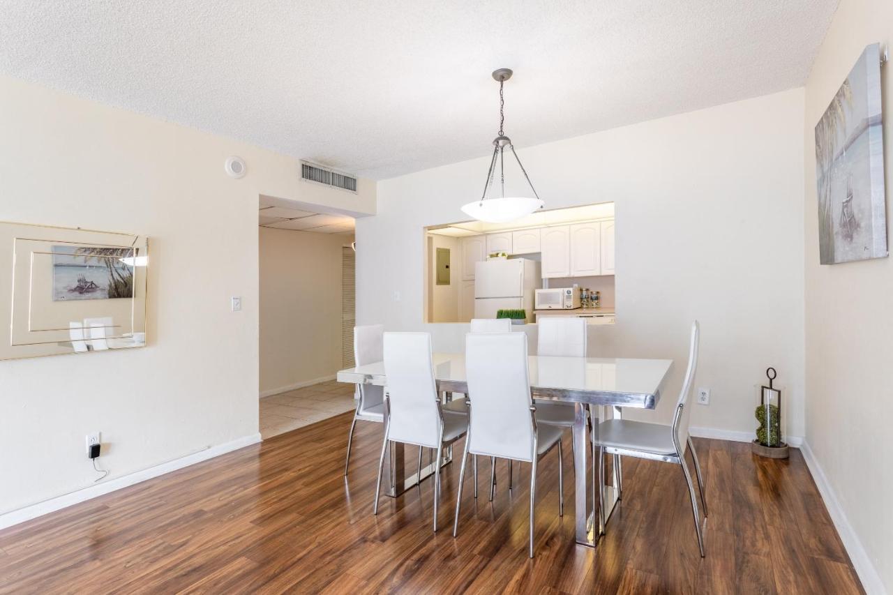Luxury Miami Condos ไมอามีบีช ภายนอก รูปภาพ