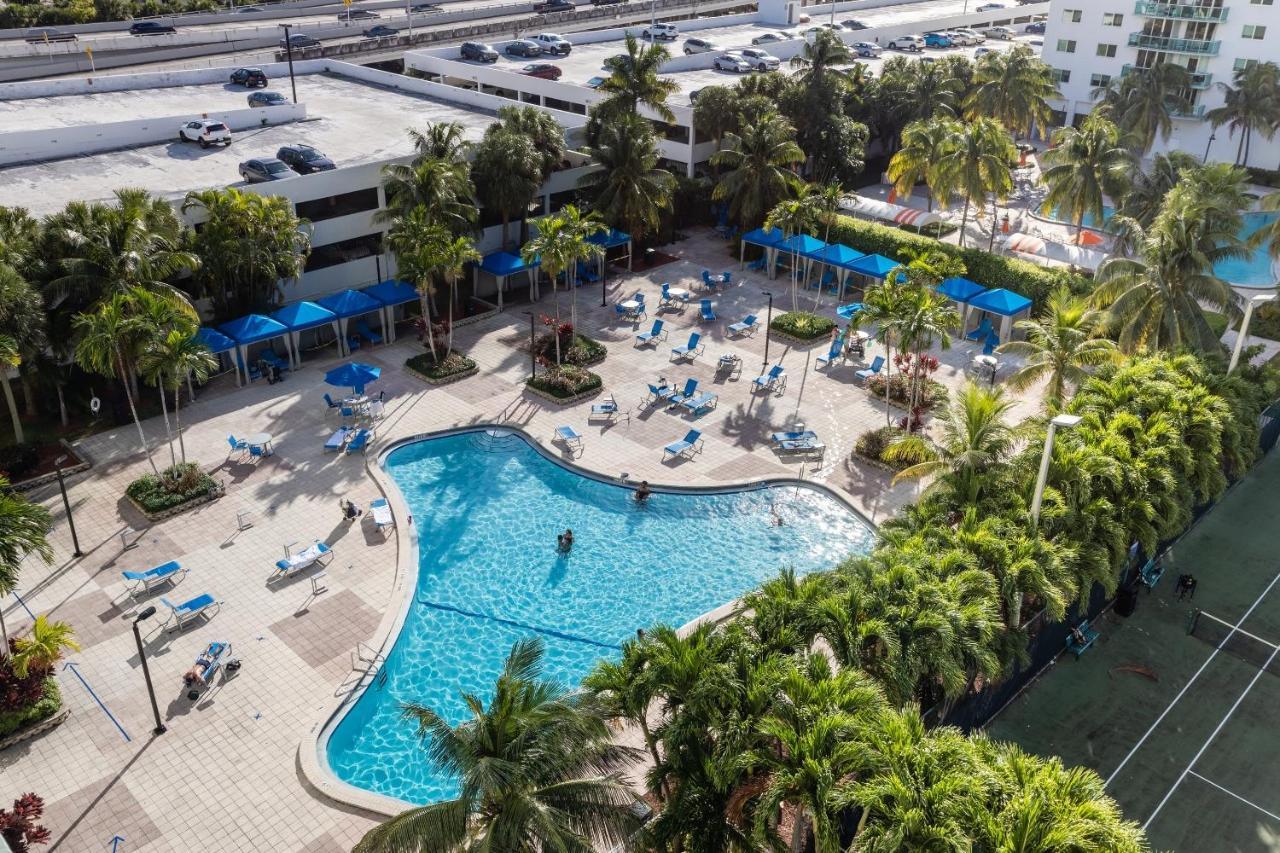 Luxury Miami Condos ไมอามีบีช ภายนอก รูปภาพ
